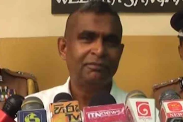 “තවත් 73ක් ගේන්න ඉන්නවා” - පොලිස්පතිගෙන් රතු වරෙන්තුකරුවන් ගැන අති ප්‍රබල හෙළිදරව්වක්