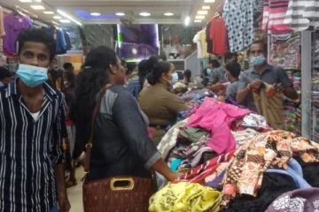 வவுனியாவில் அதிகரித்த மக்கள் கூட்டம்