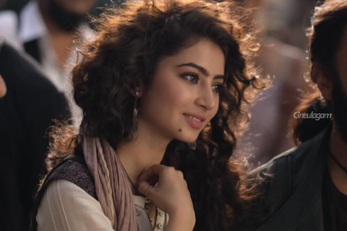 தமிழ்ல் ஹீரோயினாக துரந்தர் சாரா அர்ஜுன்.. யாருக்கு ஜோடி பாருங்க | Dhanush D56 Sara Arjun In Talks To Play Lead