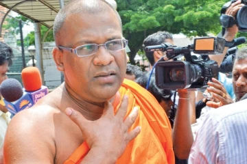 தப்பினார்  ஞானசார தேரர்!!