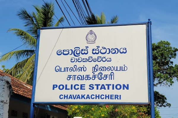 யாழில் துப்பாக்கிச்சுட்டுக்கு இலக்காகி இராணுவ அதிகாரி படுகாயம்! | Army Officer Seriously Injured