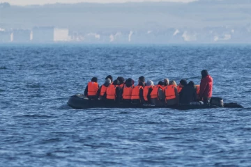 ஆங்கிலக்கால்வாயில் புலம்பெயர்வோருக்கு ஏற்பட்ட பரிதாப முடிவு