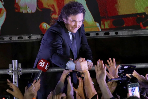 ஆா்ஜென்டீனா அதிபராகிறாா் ஜேவியா் மிலேய்! | Argentinas New President Javier Millay