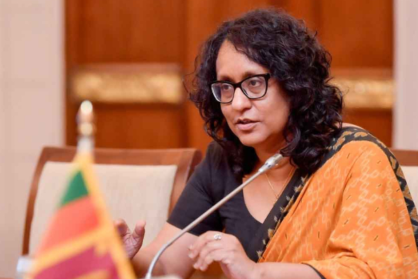 "தனிப்பட்ட வாழ்க்கை வேறு, தொழில்முறை வாழ்க்கை வேறு.." - ஹரிணி வெளியிட்ட காணொளி | Prime Minister Harini Amarasuriya Viral Video