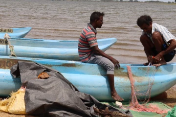 வவுனிக்குளம் கடற்தொழிலாளர்களின் வலைகள் மற்றும் துடுப்புகள் சேதம் (PHOTOS)
