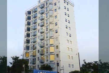 28 மணி நேரத்தில் கட்டிமுடிக்கப்பட்ட 10 மாடி கட்டிடம்