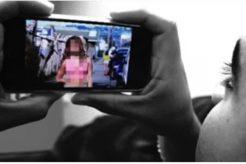 ஆபாசமாக சித்தரிப்பு - படங்களை காட்டி மிரட்டி வரும் வட மாநில கும்பல்!