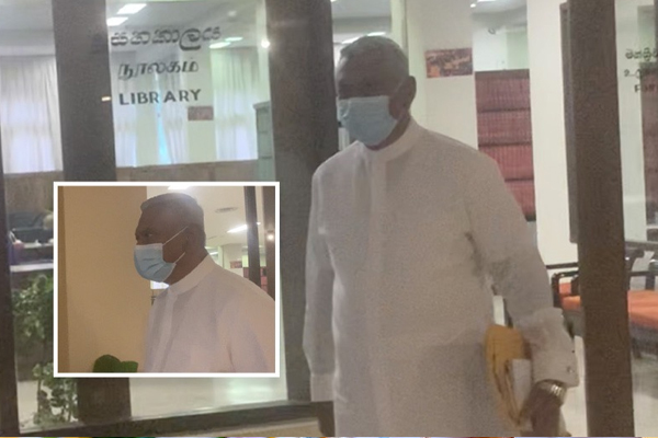 சால்வையால் பயனில்லை எனக்கு ஆடை வேண்டும் ஊடகவியலாளர்கள் மத்தியில் சமல் பகிரங்கம்! - ஐபிசி தமிழ்