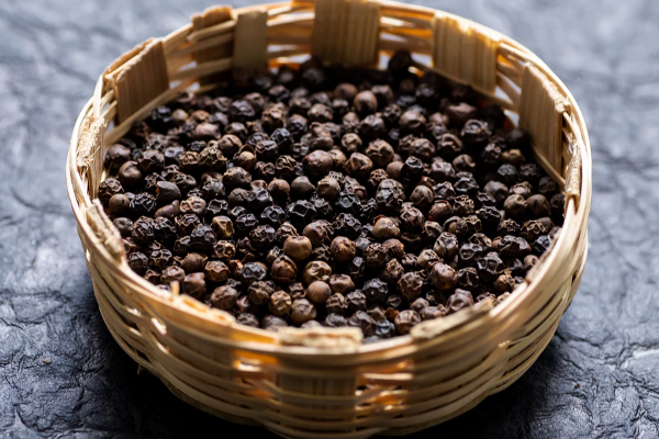 ஒரே ஒரு மிளகு போதும்… வாழ்நாளில் மருத்துவரே தேவையில்லை! | Black Pepper More Health Benefits