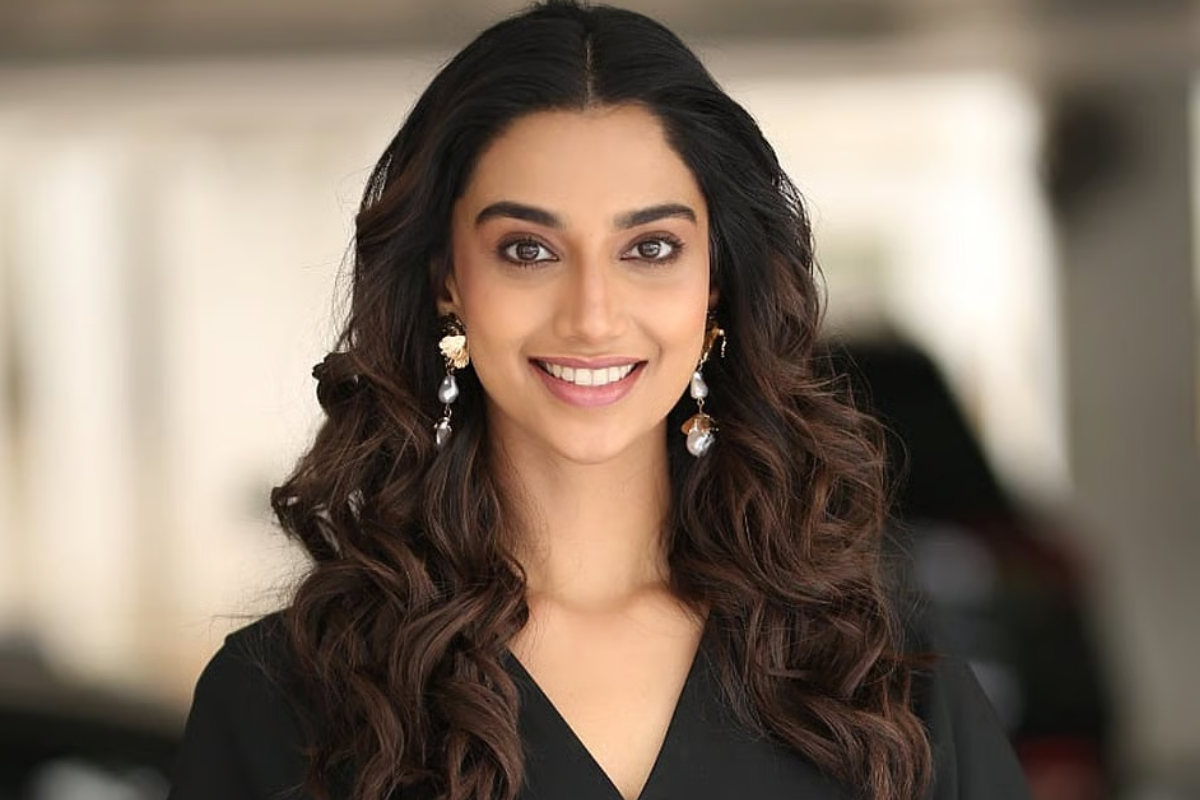 என்னிடம் ஒளிவுமறைவு இல்லை.. நடிகை மீனாட்சி சவுத்ரி வெளிப்படையான பேச்சு | I Have No Secrets Says Meenakshi Chaudhary
