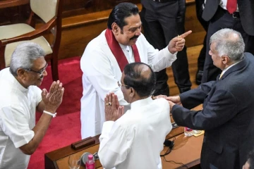 கோட்டாபயவை நெருங்கிய மிக முக்கிய அரசியல் பிரபலம்! புதிய பிரதமராக மீண்டும் முயற்சி