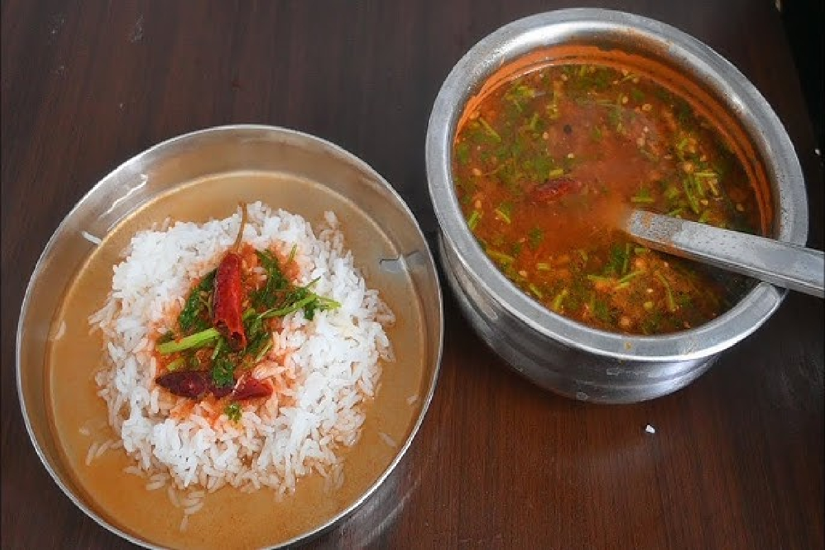 வீட்டில் தக்காளி இருந்தால் இந்த பொருளை சேர்த்து ரசம் வைங்க! சுவை அட்டகாசம் | Have Tomatoes Add This Ingredient And Make A Rasam