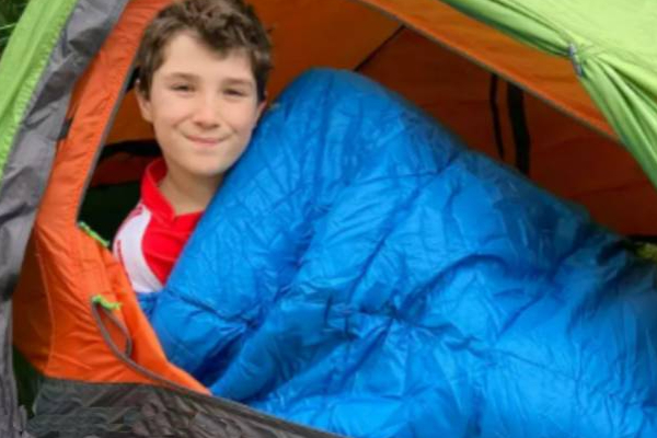 கூடாரத்தில் 3 வருடங்களாக தங்கி நிதி திரட்டி உலக சாதனை படைத்த சிறுவன்! | Boy Raised Funds By Staying In A Tent For 3 Years கூடாரத்தில் 3 வருடங்களாக தங்கி நிதி திரட்டி உலக சாதனை படைத்த சிறுவன்! | Boy Raised Funds By Staying In A Tent For 3 Years