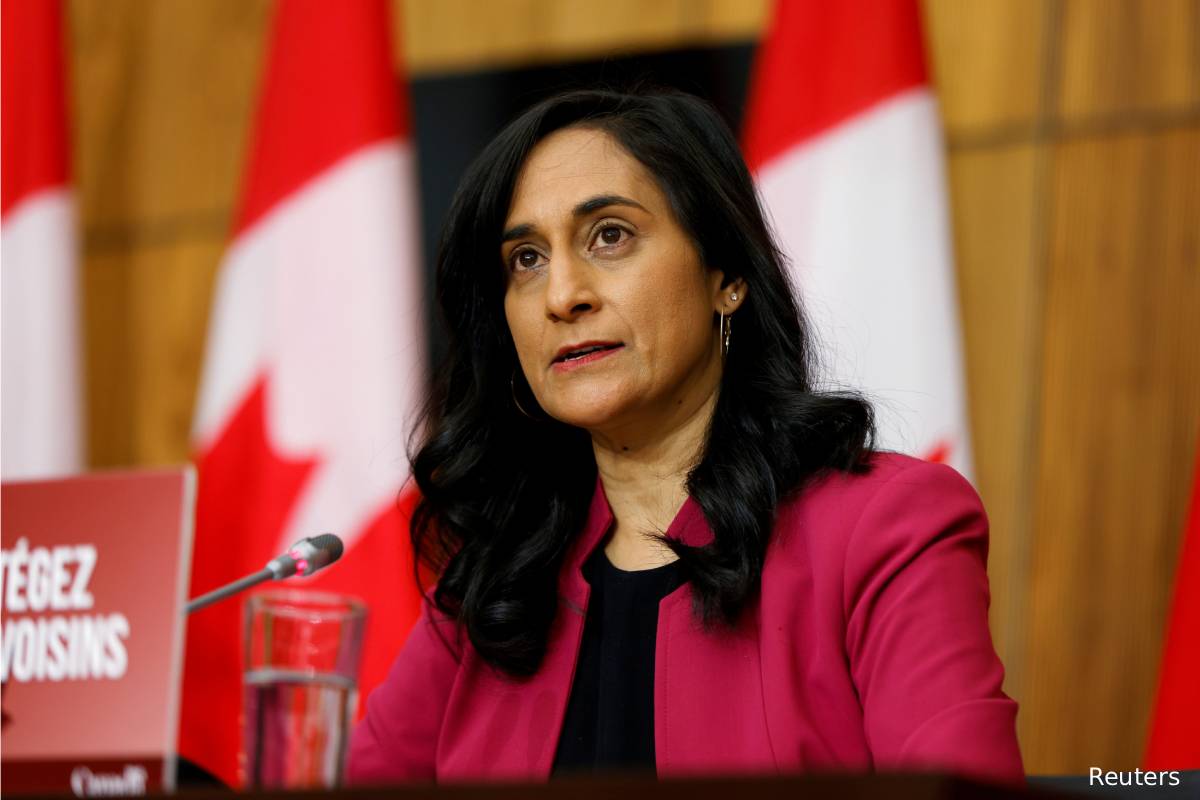 புலம்பெயர்தல் தொடர்பில் கனடாவை சாடிய ட்ரம்ப்: கனடா பதிலடி | Trump Says Canada Destroying Itself By Immigration