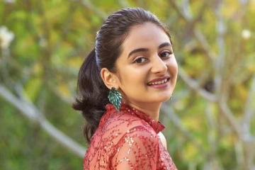 பாபநாசம் எஸ்தர் அணிலா இது? 20 வயதில் இப்போது இப்படி இருக்கிறாரே