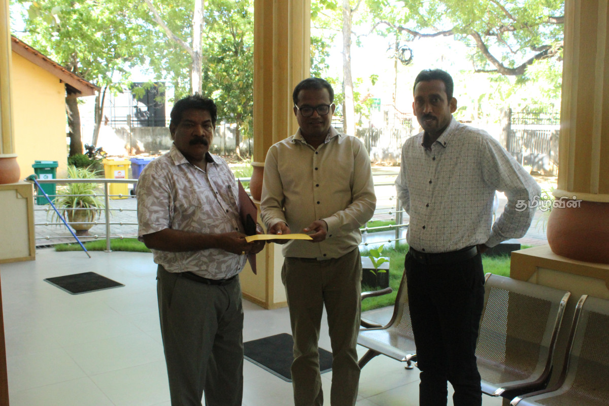 உள்ளுராட்சி மன்ற வெளிவாரிப் பணியாளர் நியமன விவகாரம் : அமைச்சர் நேரிலும் ஆராய்வு | Ban On Appointment External Staff Local Government