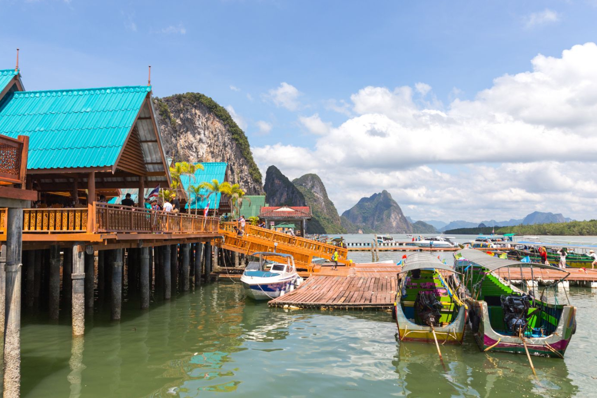 தாய்லாந்தின் வியக்க வைக்கும் நீரின் மீது ஒரு கிராமம் | Thailands Bohai Bay Floating Fishing Village தாய்லாந்தின் வியக்க வைக்கும் நீரின் மீது ஒரு கிராமம் | Thailands Bohai Bay Floating Fishing Village