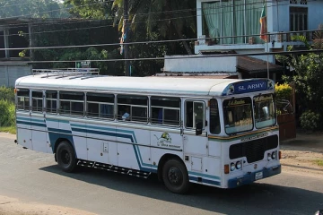 இன்று காலை இராணுவ பஸ் மோதியதில் 3 வயது சிறுமி பலி!
