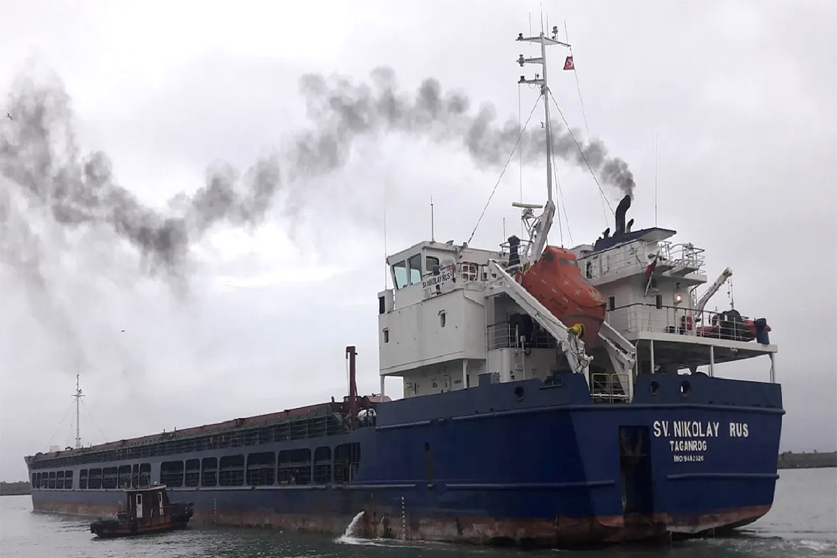 நான்கு வருடங்களுக்கு பின்னர் 3 ரஷ்யக் கப்பல்கள் மீதான தடைகளை நீக்கியது அமெரிக்கா | Us Lifts Sanctions On 3 Russian Vessels