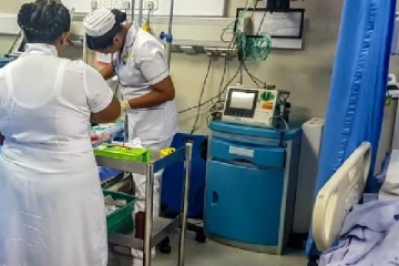 யாழில் பெரும் சோகம்; இரட்டை குழந்தைகளை பிரசவித்த தாயாருக்கு நேர்ந்த நிலை!