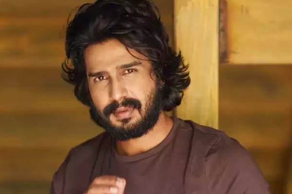 நடிகர் விஷ்ணு விஷாலின் வீடா இது, படு பிரம்மாண்டமாக உள்ளதே?- இதோ பாருங்கள் | Actor Vishnu Vishal Home Photo