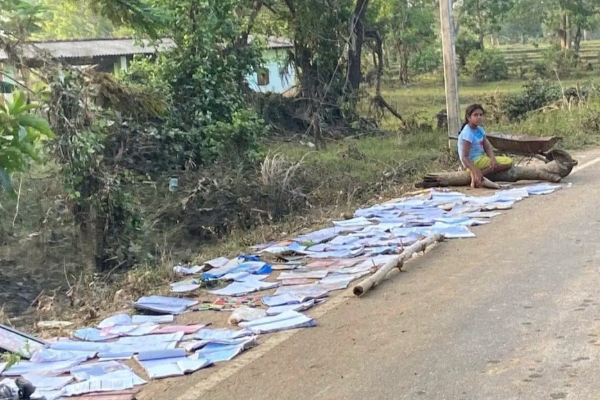 பேரிடருக்கு மத்தியில் மாணவி மற்றும் தாதியின் நெகிழ்ச்சியான செயல் | Heartwarming Act Of A Student Nurse In Disaster