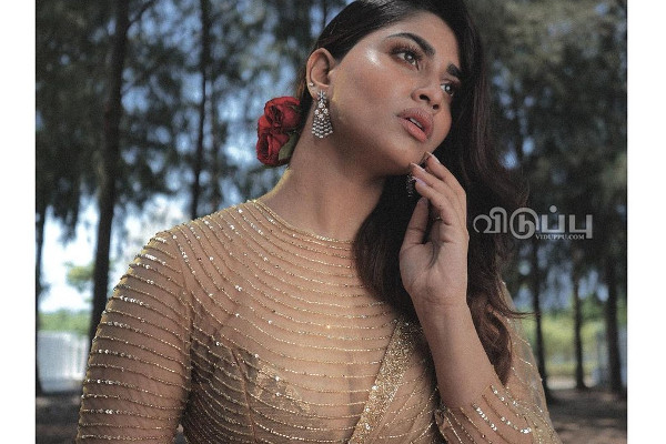 டீப் நெக் ஜாக்கெட்டில் இப்படியொரு போஸ் 22 வயதான ஷிவானியின் போட்டோஷூட்.. | Shivani Narayanan Latest Photoshoot Post Viral
