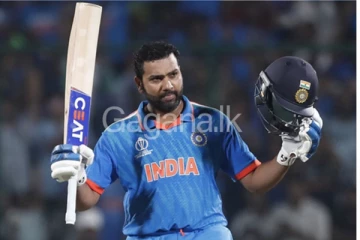 හයේ පහරවල් 50ක් එල්ල කරමින් රොහිත් ශර්මා ලෝකයේ අංක එක වෙයි