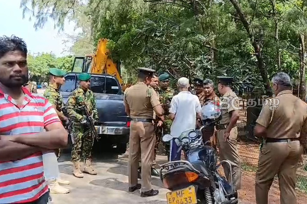 திருகோணமலையில் சட்டவிரோத கட்டிடங்கள் அகற்றுவதில் முரண்பாடு | Problem In Removing Illegal Construction In Trinco திருகோணமலையில் சட்டவிரோத கட்டிடங்கள் அகற்றுவதில் முரண்பாடு | Problem In Removing Illegal Construction In Trinco