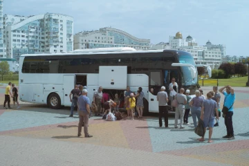 உக்ரைன் தாக்குதல் எதிரொலி : இடம்பெயரும் ரஷ்ய மக்கள் (காணொளி)