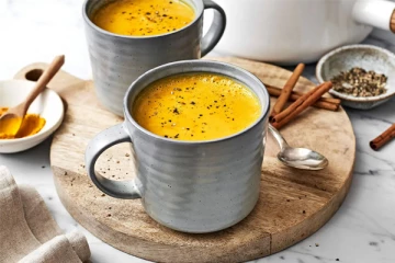 சூடான மஞ்சள் பால் குடிப்பதால் கிடைக்கும் அற்புத நன்மைகள்