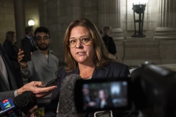 கனடாவில் முன்னாள் முதல்வருக்கு நீதிமன்றம் விதித்த தண்டனை