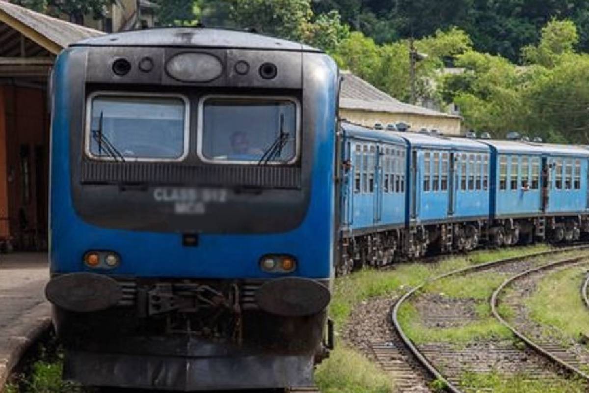 பொசன் பௌர்ணமி தினத்தை முன்னிட்டு விசேட தொடருந்து சேவை | Special Train Services Anuradhapura And Mihintale