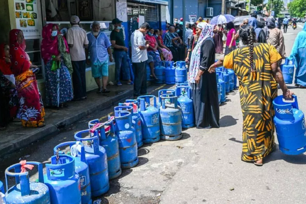 கொழும்பில்  140 இடங்களில் லிட்ரோ எரிவாயு விநியோகம்! | Litro Gas Distribution In 140 Places In Colombo