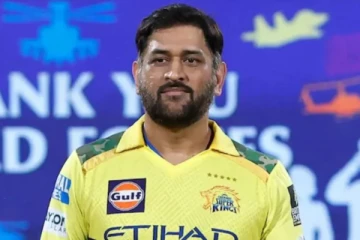 தோனியை நேரில் சந்தித்துள்ள பிரபல தமிழ் சினிமா நடிகர்.. புகைப்படம் இதோ