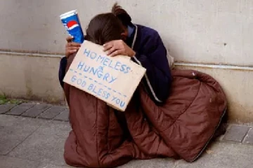 பிச்சையெடுக்க விமானத்தில் பறந்து செல்லும் மக்கள்: நெருக்கடிக்குள் பாகிஸ்தான் பொருளாதாரம்