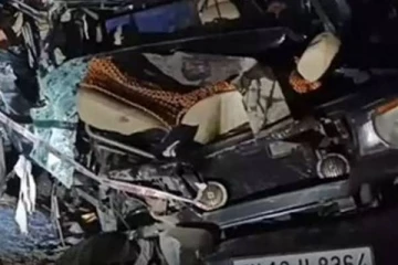 லாரி மீது ஜீப் மோதி கோர விபத்து - துடிதுடித்து பறிபோன 3 உயிர்!