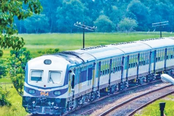 ஊழியர்கள் ஓய்வு - கடும் நெருக்கடியில் இலங்கை ரயில் சேவை