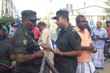 எரிபொருள் விநியோகம் முப்படையினரின் வசம் (Photos)