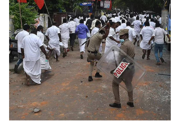 கட்சி அலுவலகம் யாருடையது? அலுவலகத்திற்கு சீல்.. ஓபிஎஸ் இபிஎஸ்சுக்கு வருவாய் துறை நோட்டீஸ்! | Ops Eps Admk Office Revenue Department Notice