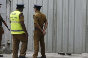 ஹோட்டல் ஊழியர்களைத் தாக்கிய நபர்! ஒருவர் உயிரிழப்பு