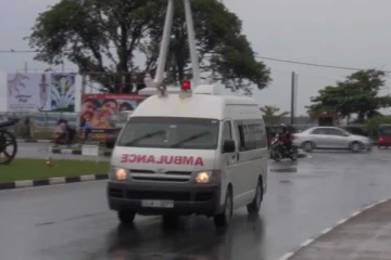 கடற்படை முகாமிற்கு சென்று திரும்பிய இராணுவ சிப்பாய்கள் விபத்தில் சிக்கி படுகாயம்