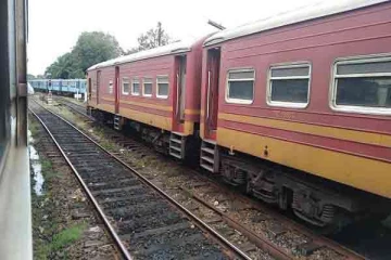 ரயிலில் மோதி பெண்ணொருவர் பலி ; தீவிரமாகும் விசாரணை