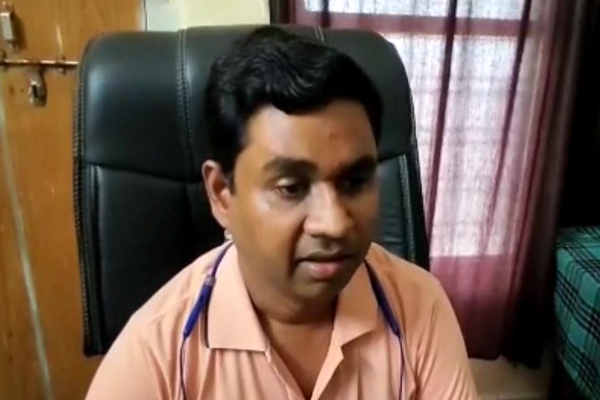 பிரசவ வலி...கர்ப்பிணி மனைவியை தள்ளுவண்டியில் அழைத்து சென்ற அதிர்ச்சி! ஏன்? | Man Carries Pregnant Wife To In A Push Cart