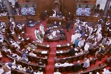 எதிர்க்கட்சிகளின் கடும் அமளிக்கு மத்தியில் இன்று மீண்டும் கூடுகிறது நாடாளுமன்றம்