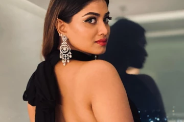 ஷிவானி நாரணாயனின் செம ஹாட் போட்டோஷூட்