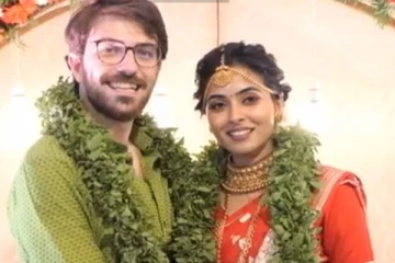 விமானத்தில் சக பயணியோடு உண்டான காதல்! இத்தாலி இளைஞரை மணந்த இந்திய பெண்