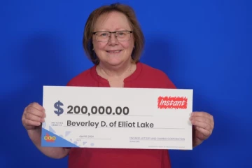 கனடிய பெண்ணுக்கு பேரதிஸ்டமாக மாறிய பிறந்த நாள் பரிசு