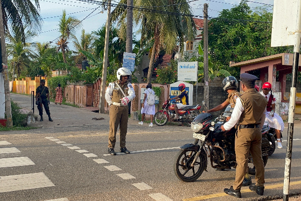 மன்னாரில் சிறுவர்களை இலக்குவைத்து கடத்தல் முயற்சிகள் - வழங்கப்பட்ட விசேட இராணுவ பாதுகாப்பு (காணொளி ) | Child Kidnapping Sri Lanka