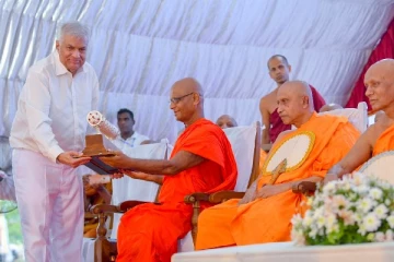 மஹியங்கனை விகாரை வளாகத்தை புன்னியஸ்தலமாக பிரகடனப்படுத்திய ஜனாதிபதி (Photos)